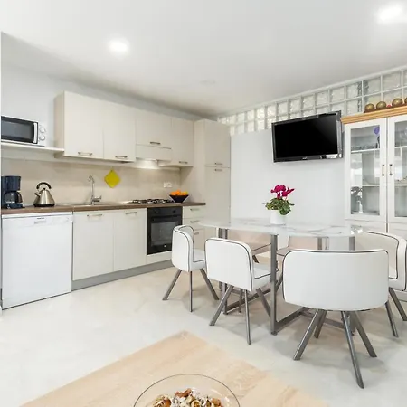 公寓 Alex Deluxe On