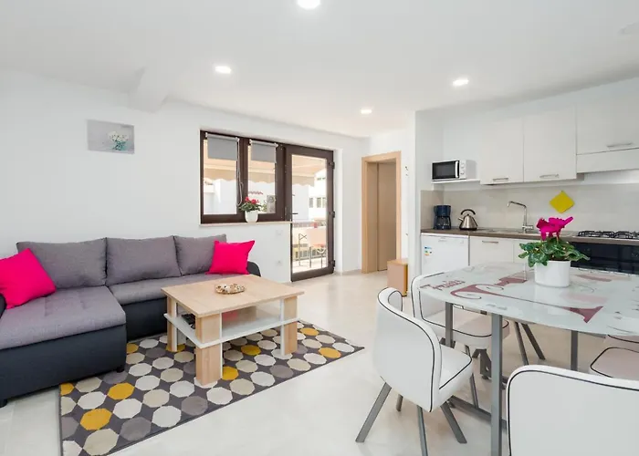 アパート Alex Deluxe On *