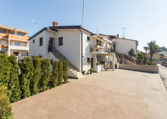 Alex Deluxe On ポレッチ